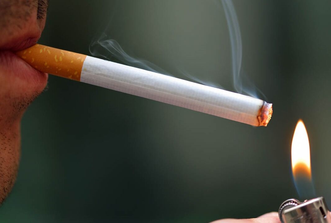 fumar como causa de baja potencia después de los 60